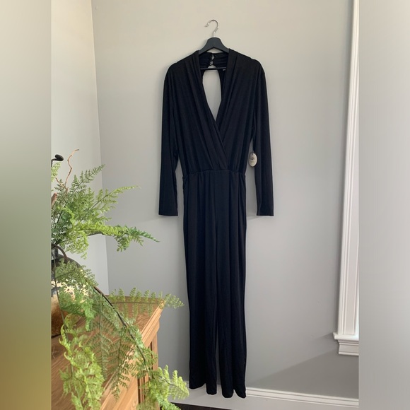 NWT REMI X Revolve Robin Wide Leg Black Sexy Cocktail Jumpsuit, L - Picture 1 of 15